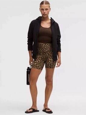 lululemon Align No Line™ High-Rise Short 6" biker shorts !!sold out!!